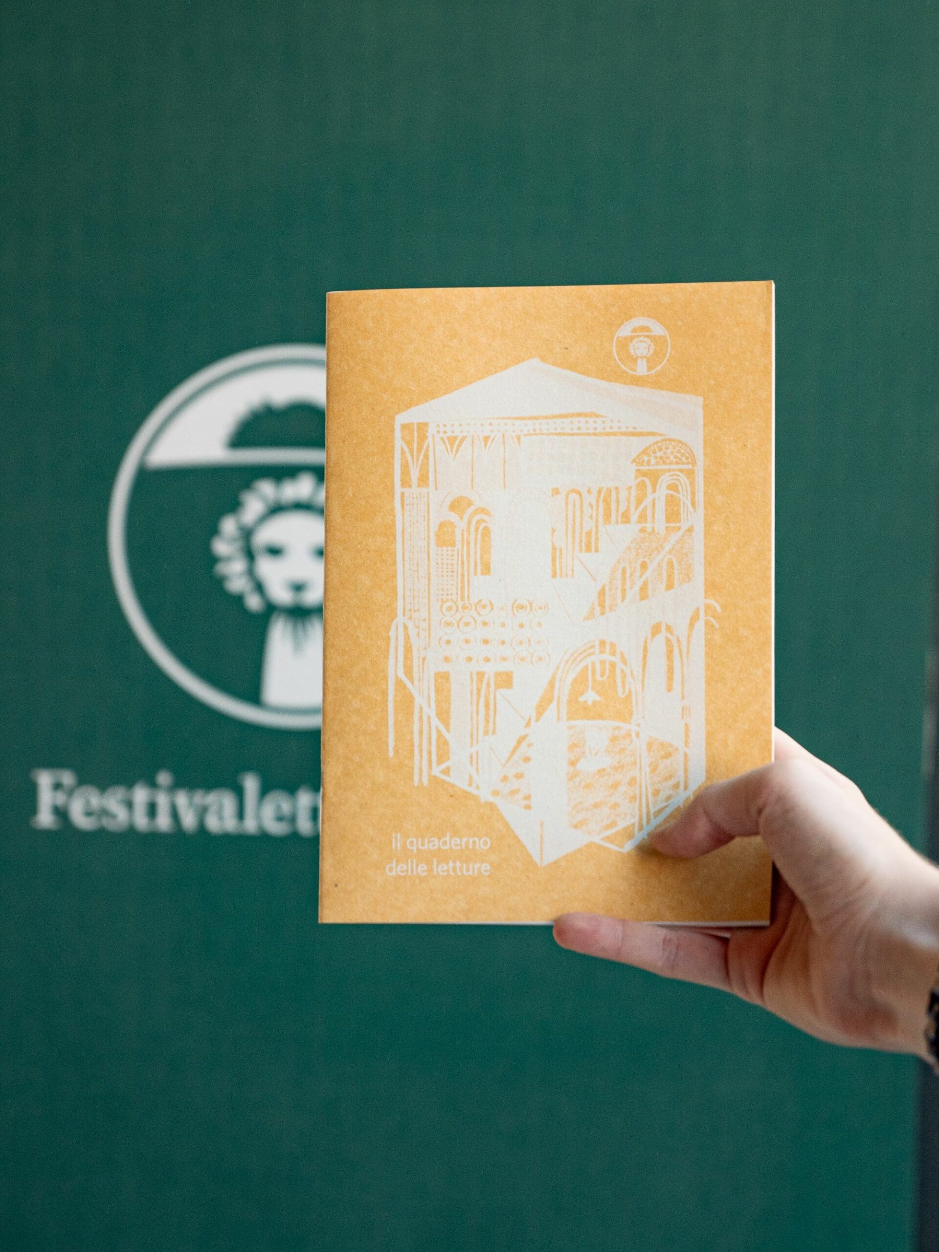 Festivaletteratura-quaderni-in-cartapaglia-Arbos-scaled-1