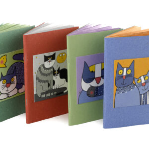 Quadernino 12x17 cm "Gatti di Nic" in Cartapagliam con pagine colorate colori assortiti.