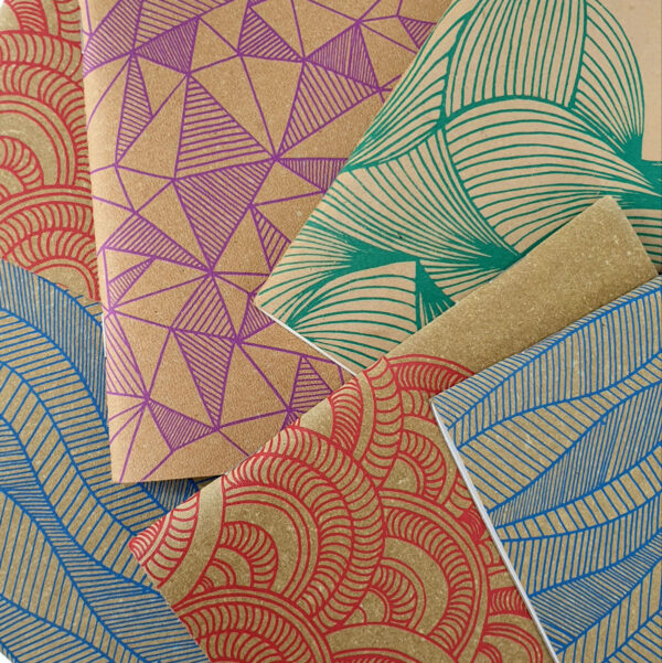 Quadernino 12x17 cm neutro "Organic" copertina morbida in Ricuoio® 4 soggetti assortiti. - immagine 3