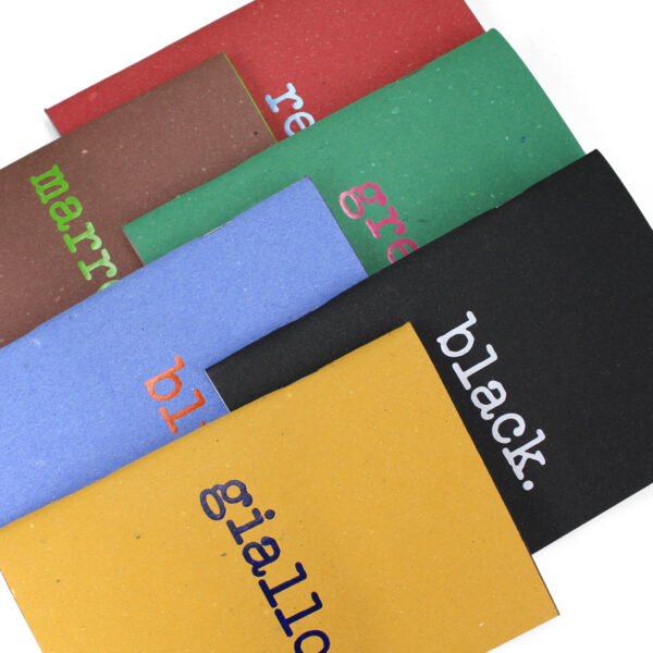 Quadernino 12x17 neutro "Kroma" in cartapaglia e carta riciclata 5 colori assortiti. - immagine 5