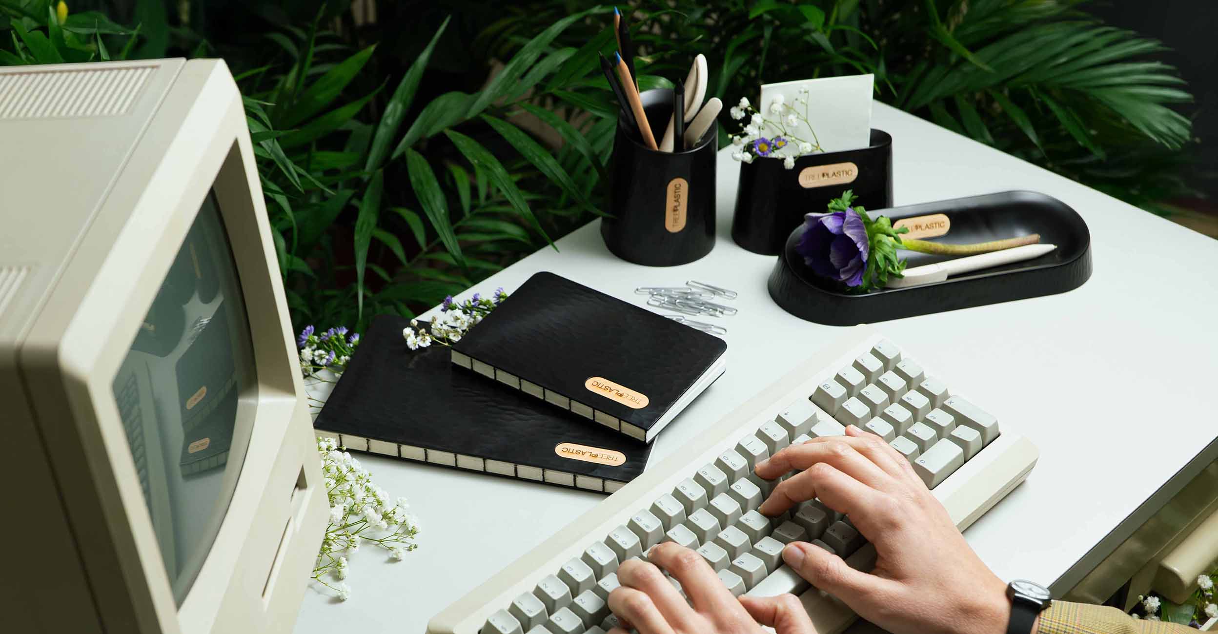 Taccuino Treeplastic in carta riciclata copertina rigida apertura superflat, confezione regalo - immagine 6